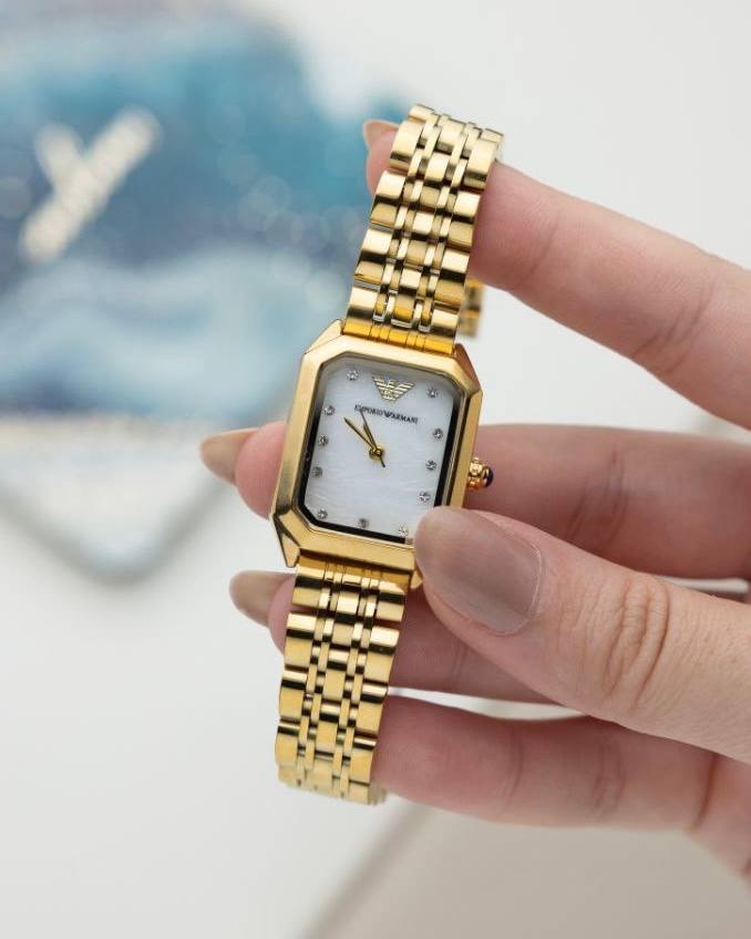 שעון יד אמפוריו ארמני לנשים 30 מ״מ – רמת AAA, כולל קופסה יוקרתית (3)