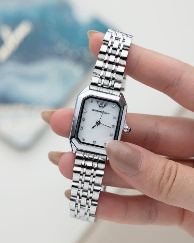 שעון יד אמפוריו ארמני לנשים 30 מ״מ – רמת AAA, כולל קופסה יוקרתית (5)