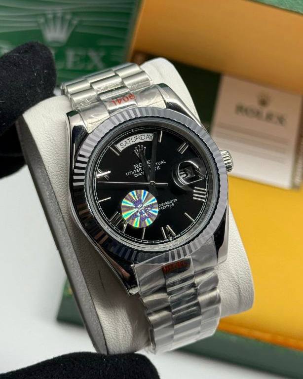 שעון יד רולקס לגברים 41 מ״מ – רמת 11 מאסטר, מנגנון אוטומטי שווייצרי, כולל קופסה וניירות מקוריים (10)