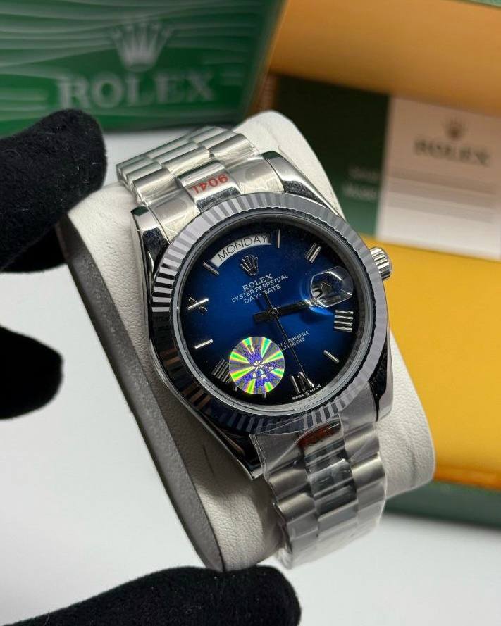 שעון יד רולקס לגברים 41 מ״מ – רמת 11 מאסטר, מנגנון אוטומטי שווייצרי, כולל קופסה וניירות מקוריים (11)