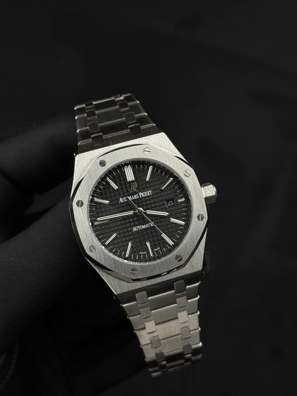 שעון יד אודמר פיגה לגברים 41 מ״מ – רמת 11 מאסטר, מנגנון אוטומטי שווייצרי, כולל קופסה וניירות מקוריים (24)