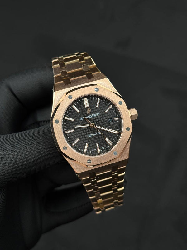 שעון יד אודמר פיגה לגברים 41 מ״מ – רמת 11 מאסטר, מנגנון אוטומטי שווייצרי, כולל קופסה וניירות מקוריים (26)