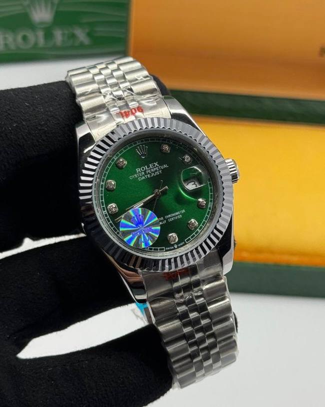 שעון יד רולקס לגברים 41 מ״מ – רמת 11 מאסטר, מנגנון אוטומטי שווייצרי, כולל קופסה וניירות מקוריים (3)