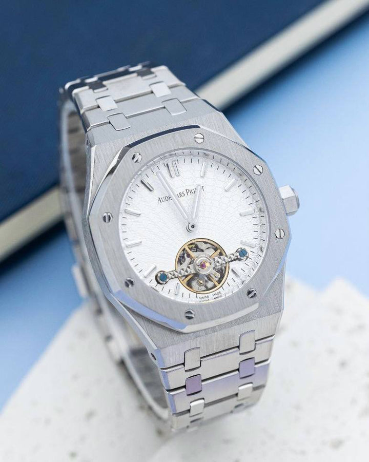 שעון יד אודמר פיגה לגברים 41 מ״מ – רמת 11 מאסטר, מנגנון אוטומטי שווייצרי, כולל קופסה וניירות מקוריים (5)