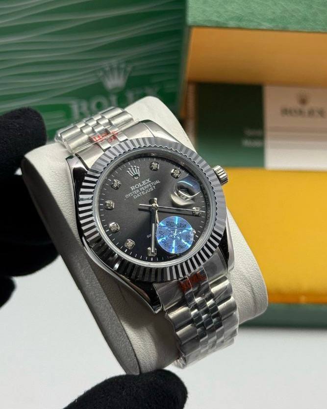 שעון יד רולקס לגברים 41 מ״מ – רמת 11 מאסטר, מנגנון אוטומטי שווייצרי, כולל קופסה וניירות מקוריים (7)