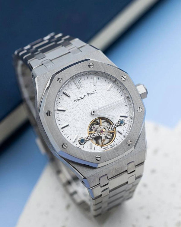 שעון יד אודמר פיגה לגברים 41 מ״מ – רמת 11 מאסטר, מנגנון אוטומטי שווייצרי, כולל קופסה וניירות מקוריים (8)