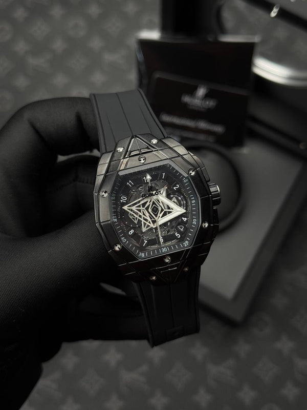 שעון יד הובלו לגברים 44 מ״מ – רמת 11 מאסטר, מנגנון אוטומטי שווייצרי, כולל קופסה וניירות מקוריים (1)