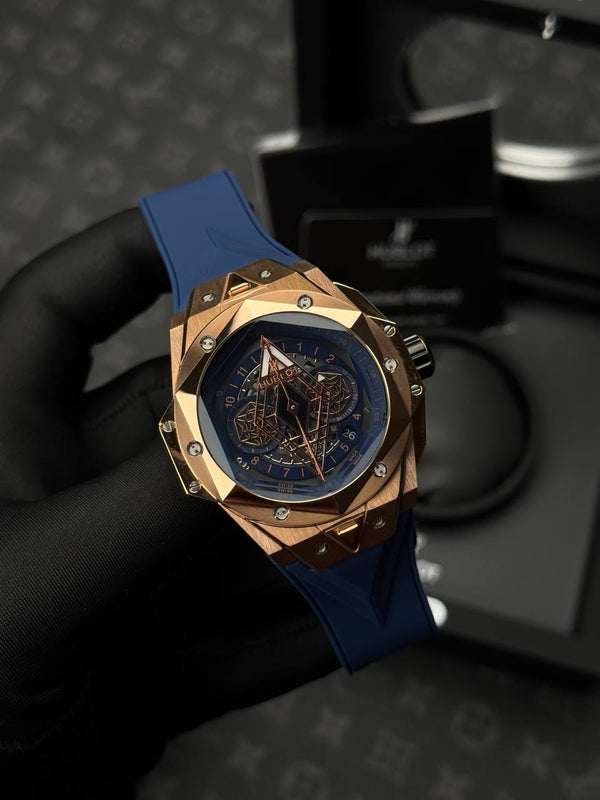 שעון יד הובלו לגברים 44 מ״מ – רמת 11 מאסטר, מנגנון אוטומטי שווייצרי, כולל קופסה וניירות מקוריים (12)